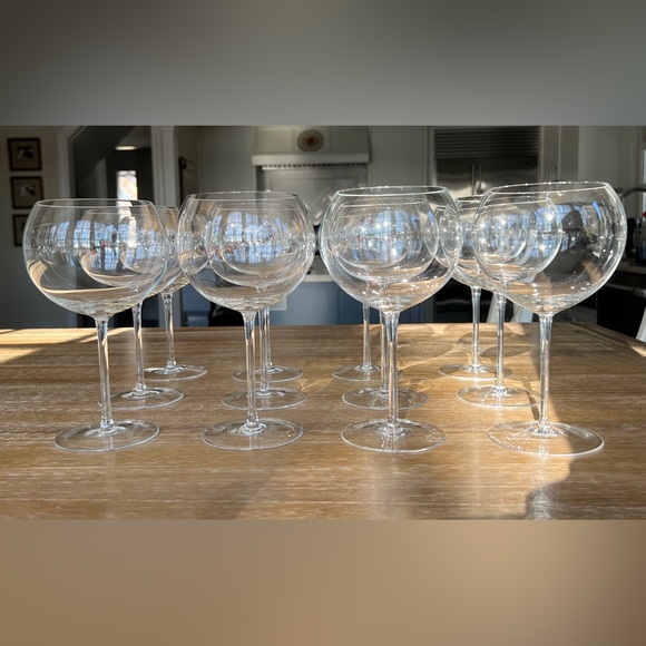 Pottery Barn clear wine glasses with stem. Set of 12. - Picture 2 of 4